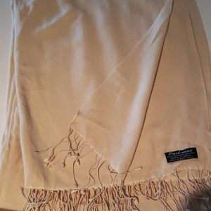 Pashmina shawl